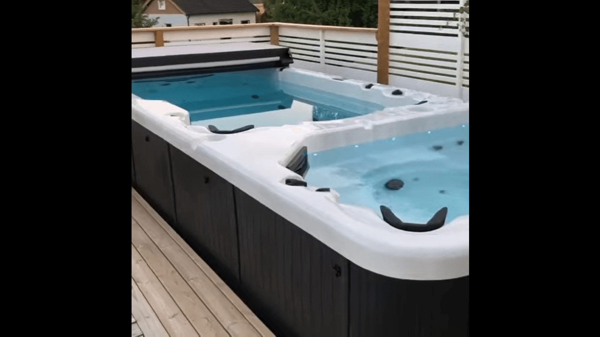 Плавательный спа бассейн с двумя чашами (противоток и зона джакузи) Lovia Spa ZR 7807
